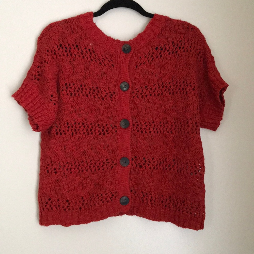 Adorable short sleeve sweater